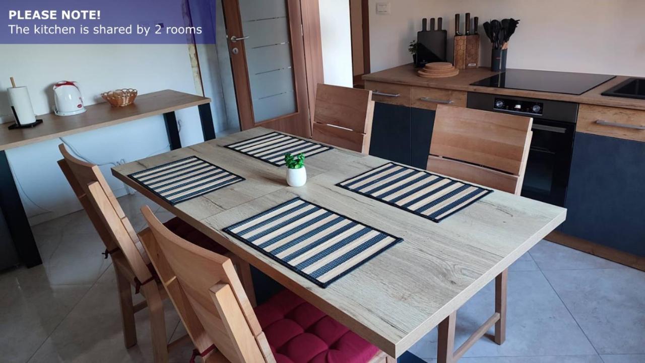 Amaryllis Residence, Apartment Diana & Deluxe Rooms With Shared Kitchen Veli Lošinj Exteriör bild